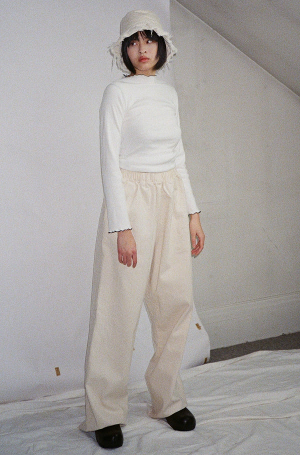 BUCKET HAT - SMALL BRIM CREAM